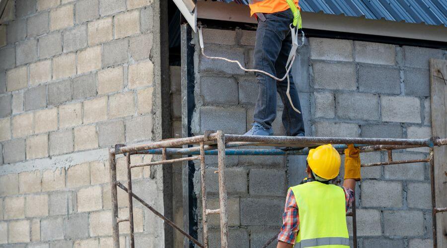 Expert new roof installation services in Tremont, IL